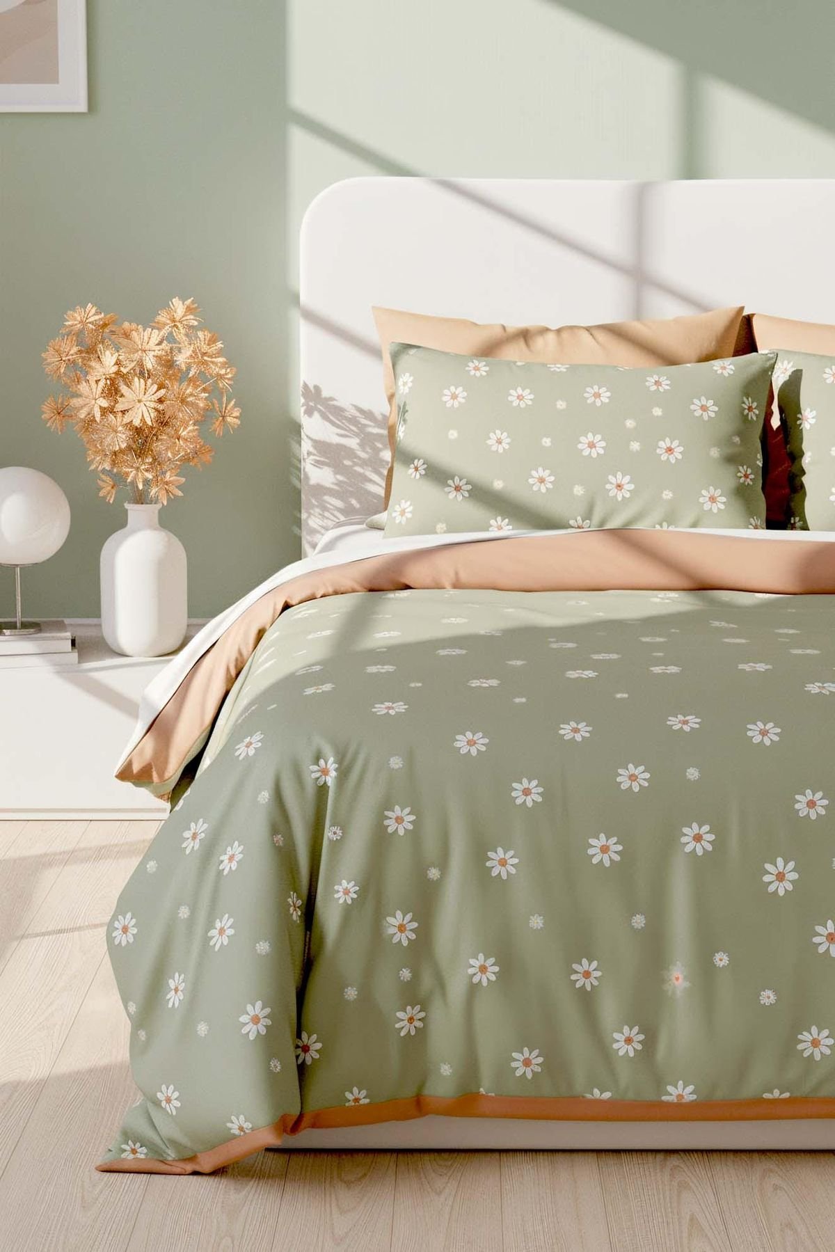 Minimal Bed Covers